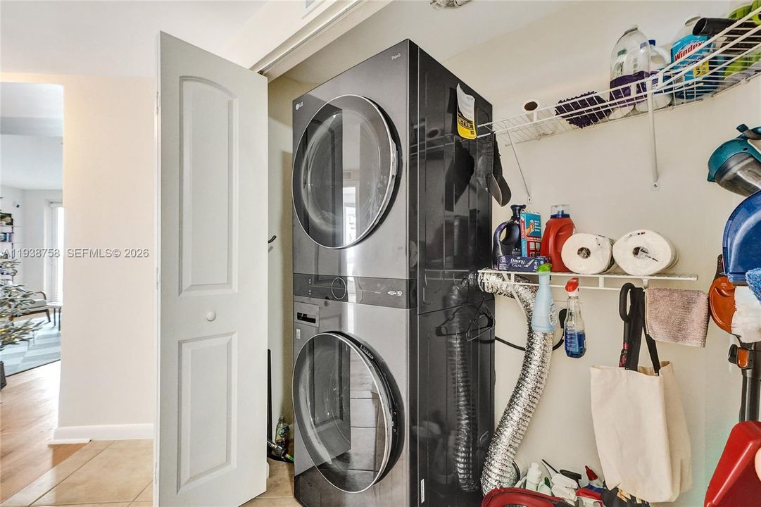 En Venta: $535,000 (2 camas, 2 baños, 1155 Pies cuadrados)