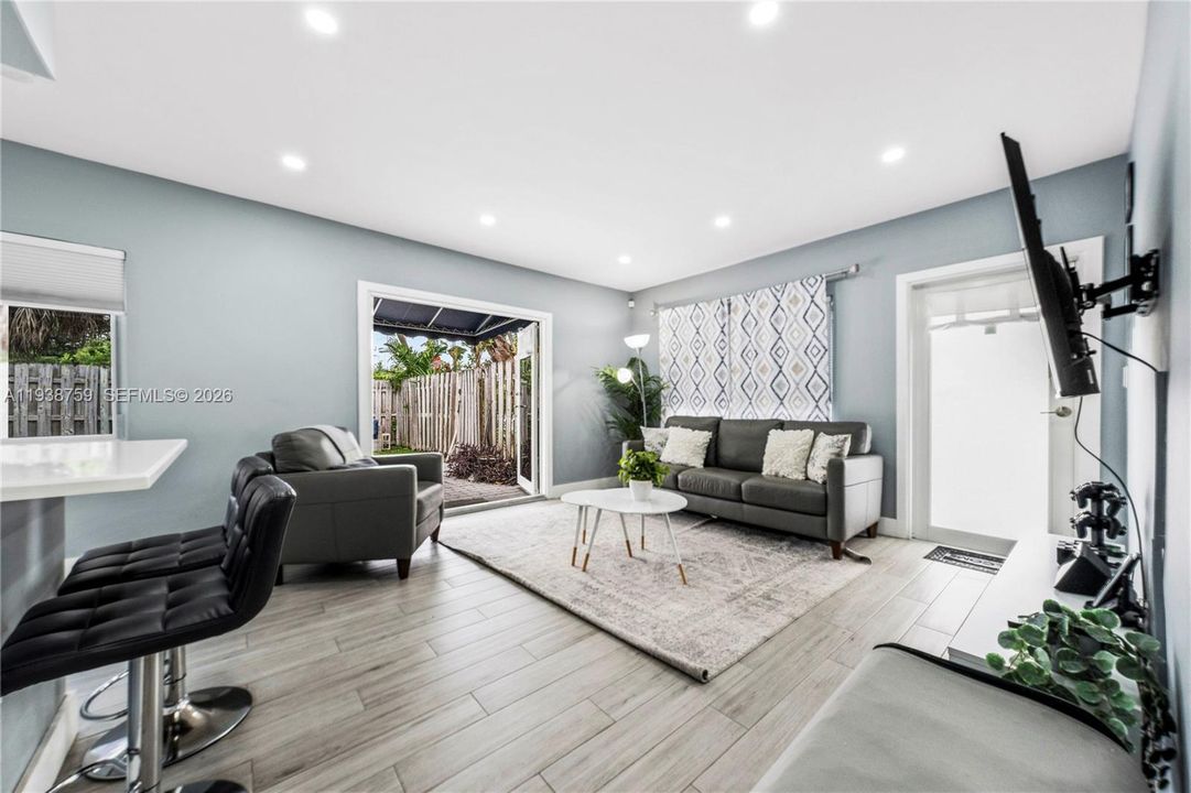 На продажу: $950,000 (0 спален, 0 ванн, 1938 Квадратных фут)