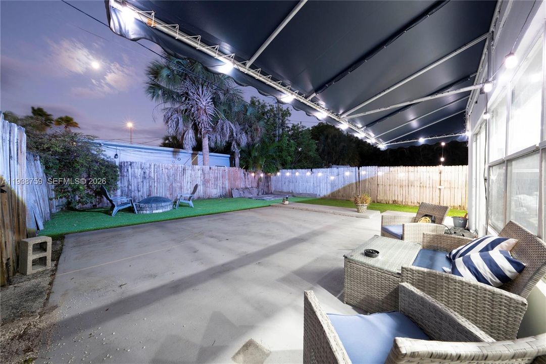 На продажу: $950,000 (0 спален, 0 ванн, 1938 Квадратных фут)