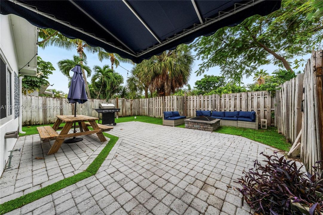 На продажу: $950,000 (0 спален, 0 ванн, 1938 Квадратных фут)