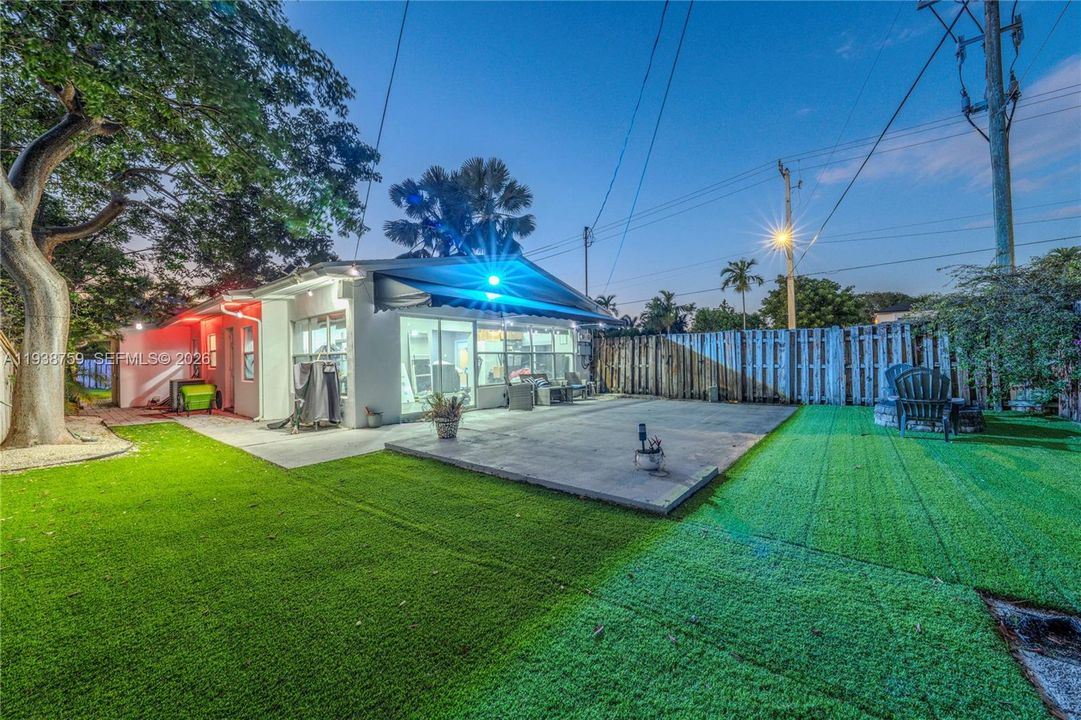 На продажу: $950,000 (0 спален, 0 ванн, 1938 Квадратных фут)