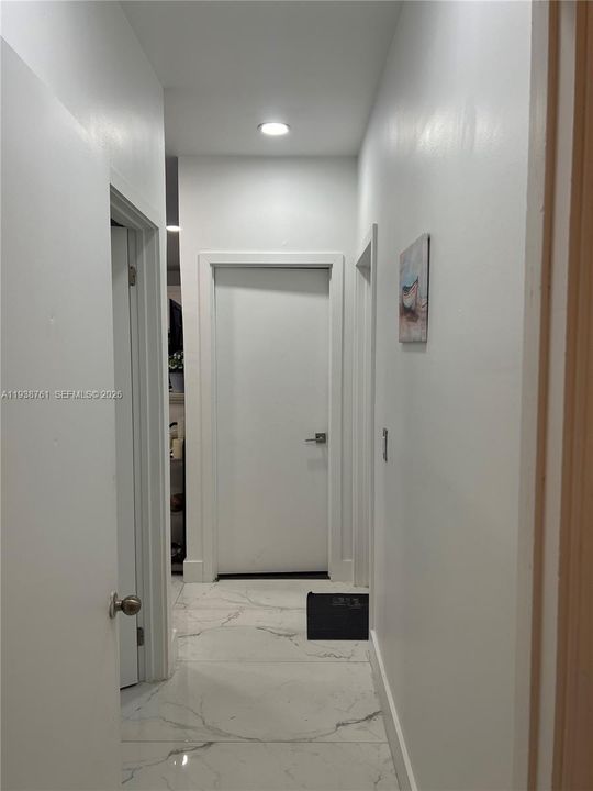 For Sale: $530,000 (3 beds, 2 baths, 1077 Square Feet)