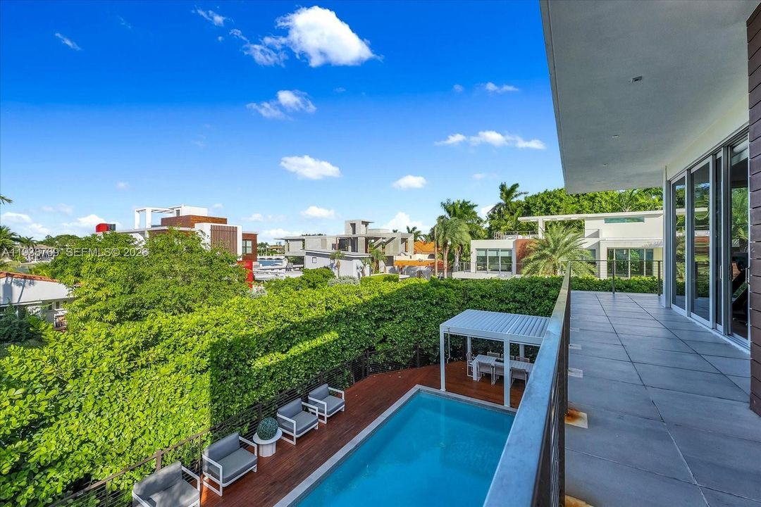 En Renta: $34,000 (6 camas, 6 baños, 4385 Pies cuadrados)