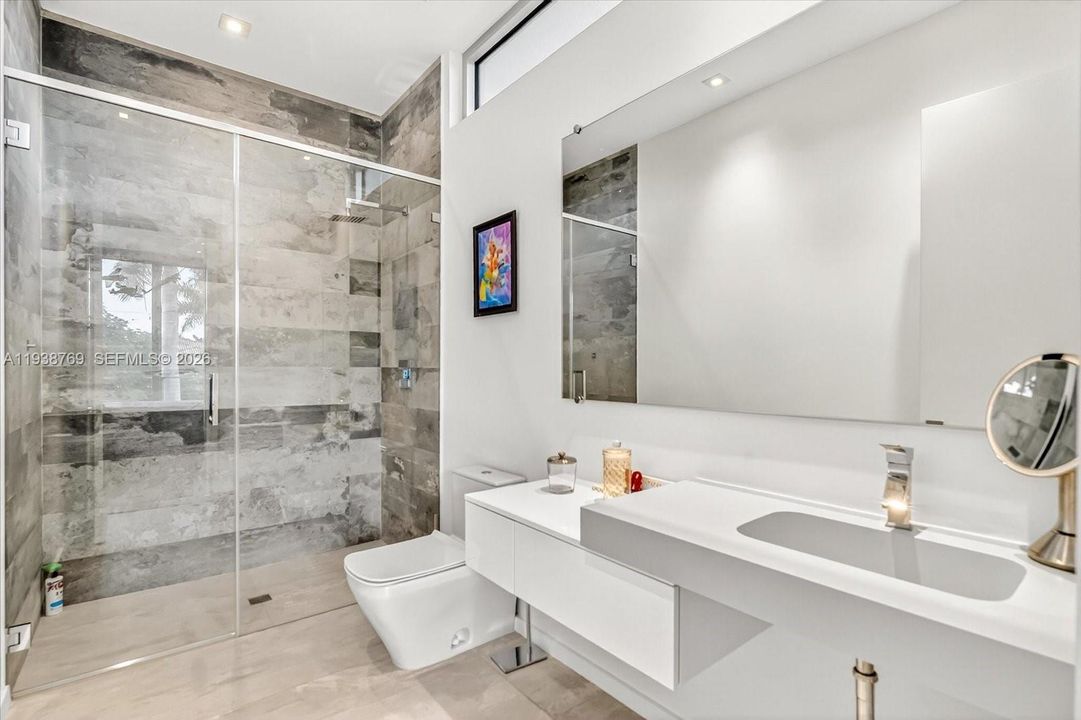 En Renta: $34,000 (6 camas, 6 baños, 4385 Pies cuadrados)