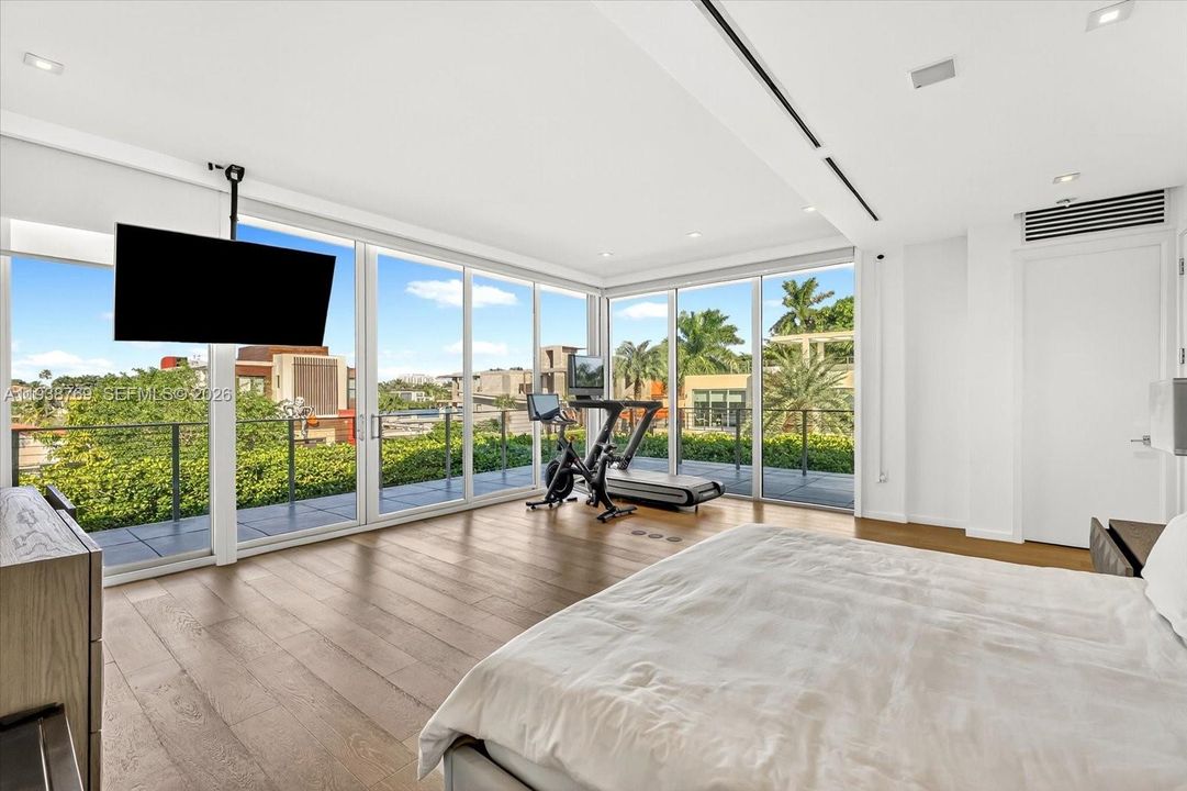 En Renta: $34,000 (6 camas, 6 baños, 4385 Pies cuadrados)