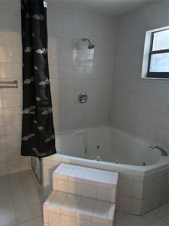 На продажу: $619,000 (4 спален, 3 ванн, 1875 Квадратных фут)