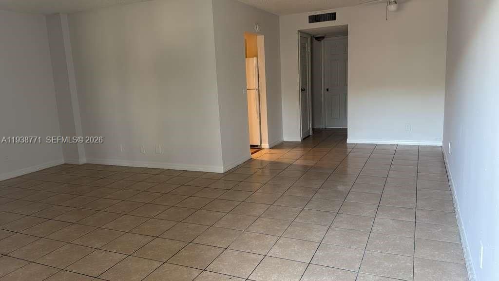 待售: $150,000 (1 贝兹, 1 浴室, 740 平方英尺)