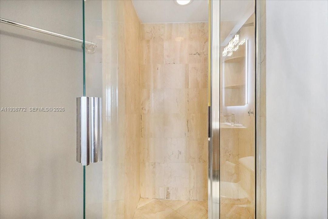 En Venta: $1,499,000 (2 camas, 2 baños, 1680 Pies cuadrados)