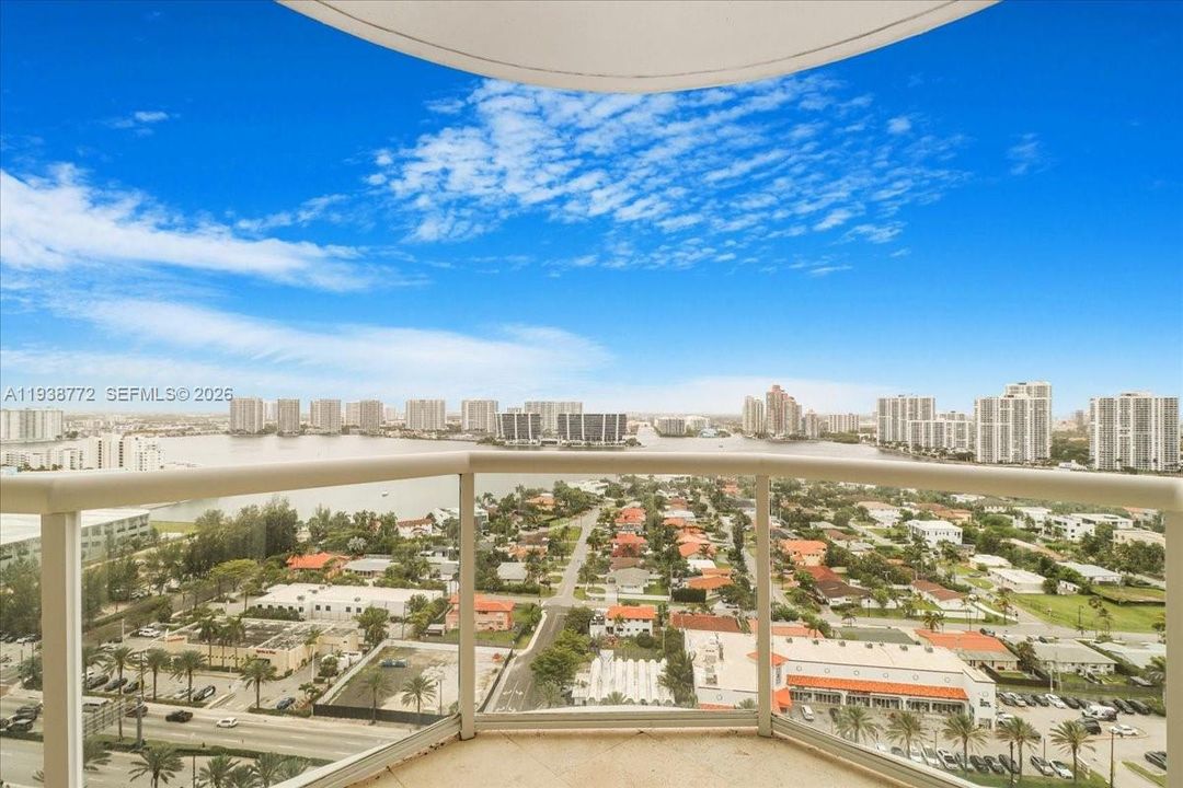 En Venta: $1,499,000 (2 camas, 2 baños, 1680 Pies cuadrados)