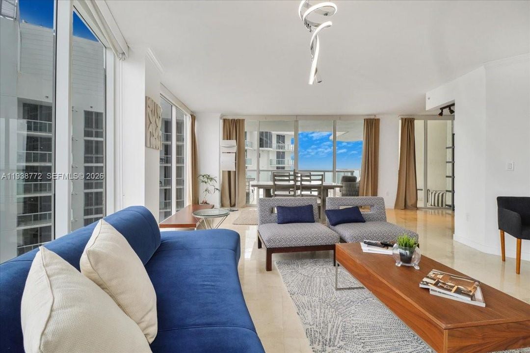 En Venta: $1,499,000 (2 camas, 2 baños, 1680 Pies cuadrados)