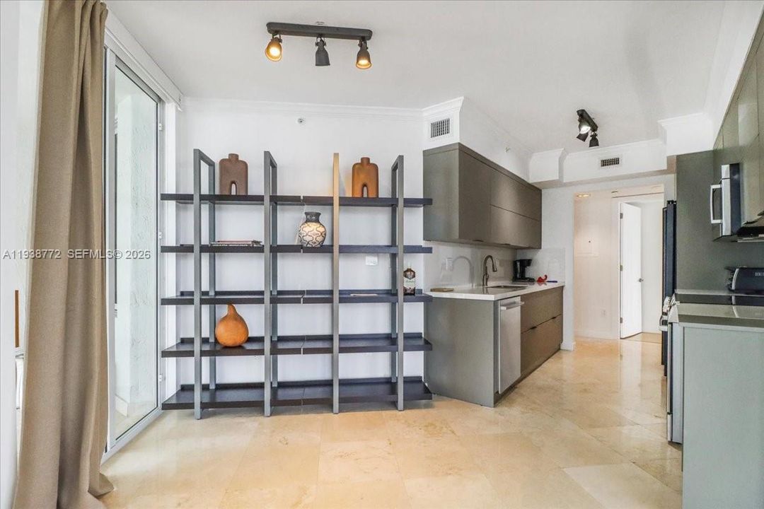 En Venta: $1,499,000 (2 camas, 2 baños, 1680 Pies cuadrados)