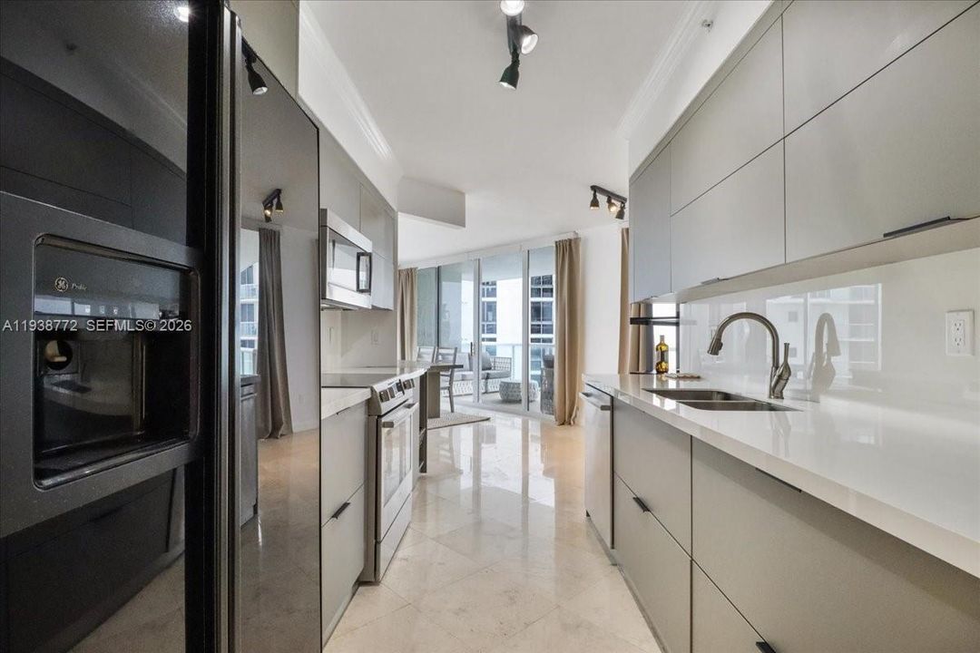 En Venta: $1,499,000 (2 camas, 2 baños, 1680 Pies cuadrados)