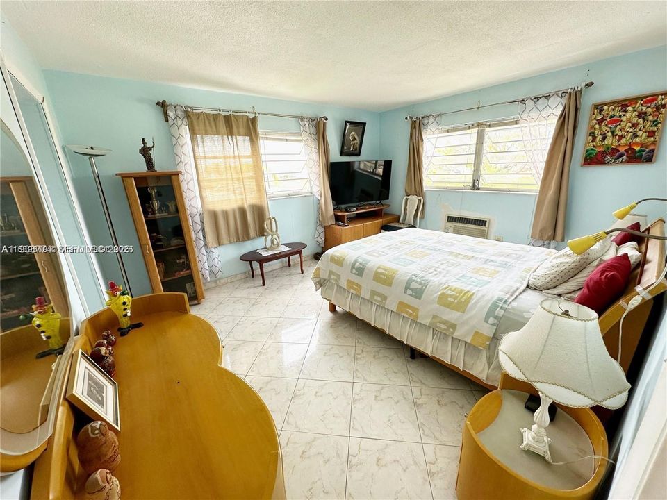 En Venta: $53,900 (1 camas, 1 baños, 883 Pies cuadrados)