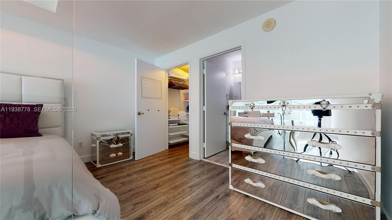 В аренду: $3,300 (1 спален, 1 ванн, 780 Квадратных фут)