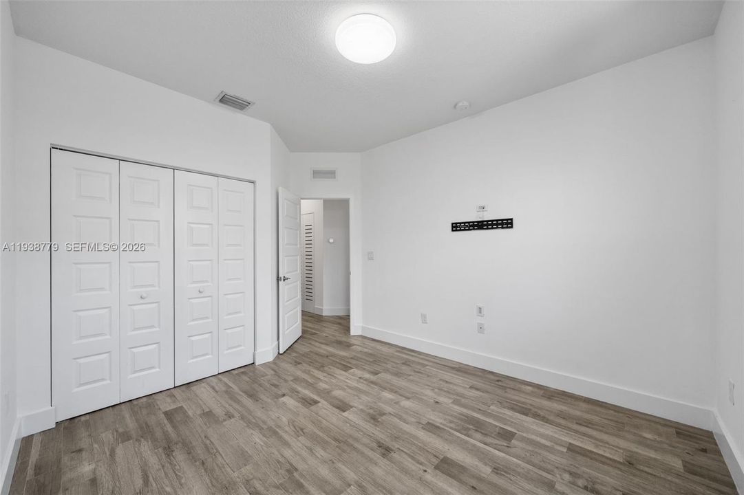 En Venta: $835,000 (4 camas, 3 baños, 2020 Pies cuadrados)