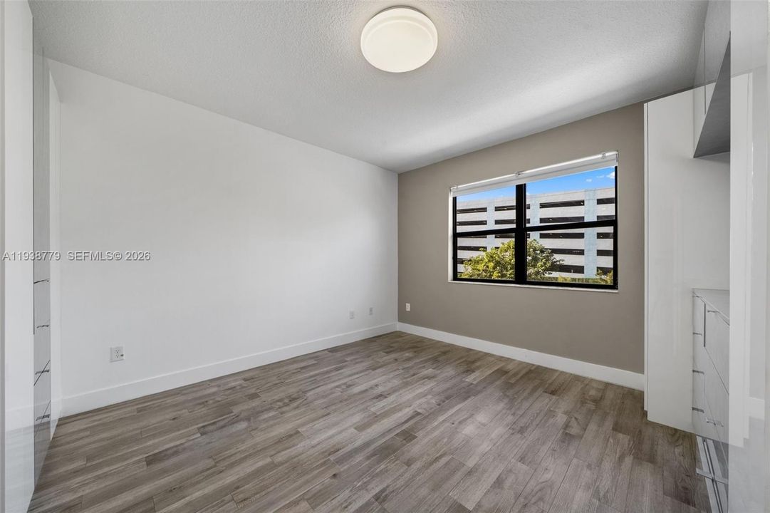 En Venta: $835,000 (4 camas, 3 baños, 2020 Pies cuadrados)