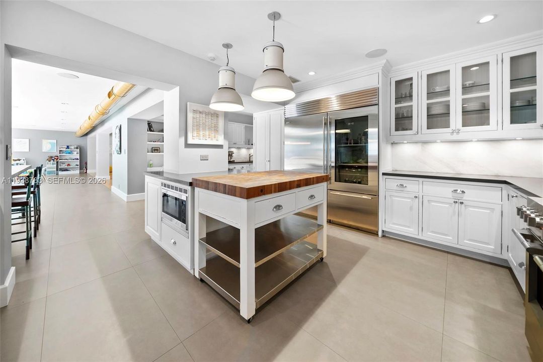 En Renta: $27,000 (4 camas, 4 baños, 6121 Pies cuadrados)