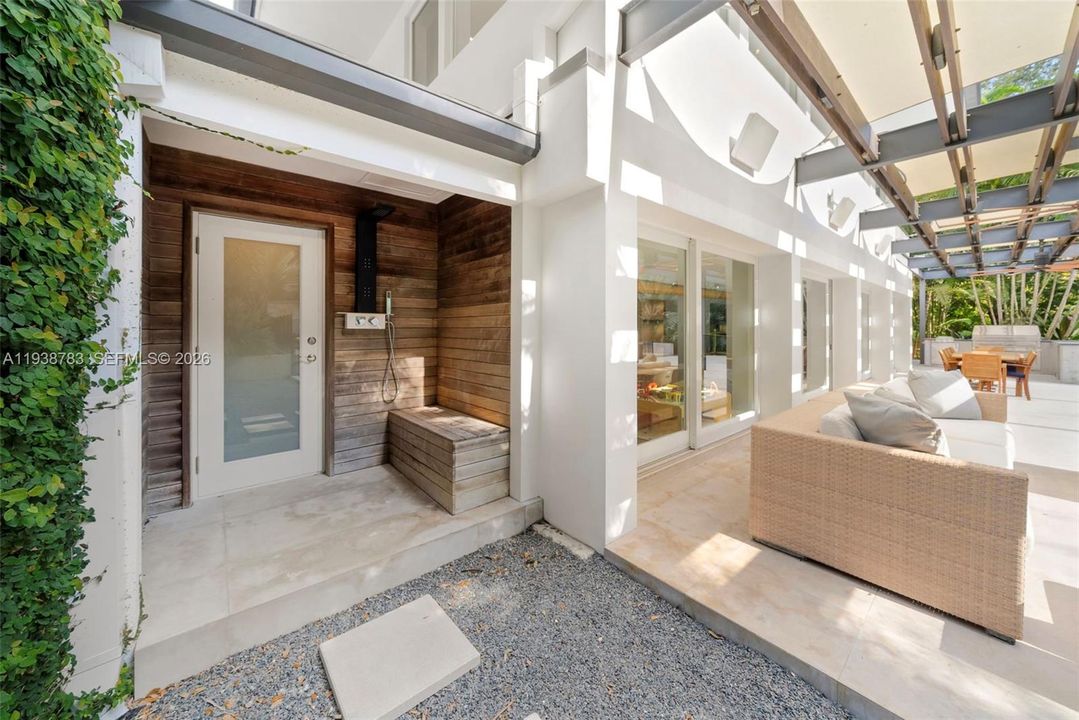 En Renta: $27,000 (4 camas, 4 baños, 6121 Pies cuadrados)