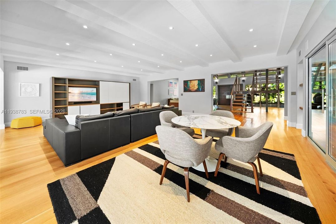 En Renta: $27,000 (4 camas, 4 baños, 6121 Pies cuadrados)