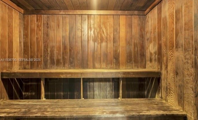 En Venta: $270,000 (2 camas, 2 baños, 1144 Pies cuadrados)