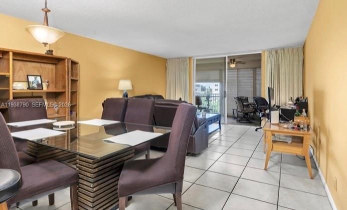 En Venta: $270,000 (2 camas, 2 baños, 1144 Pies cuadrados)