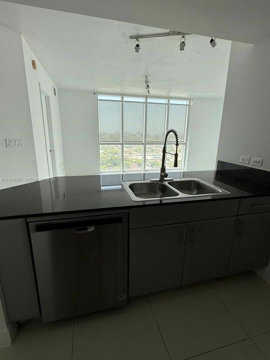 En Renta: $3,000 (2 camas, 2 baños, 902 Pies cuadrados)