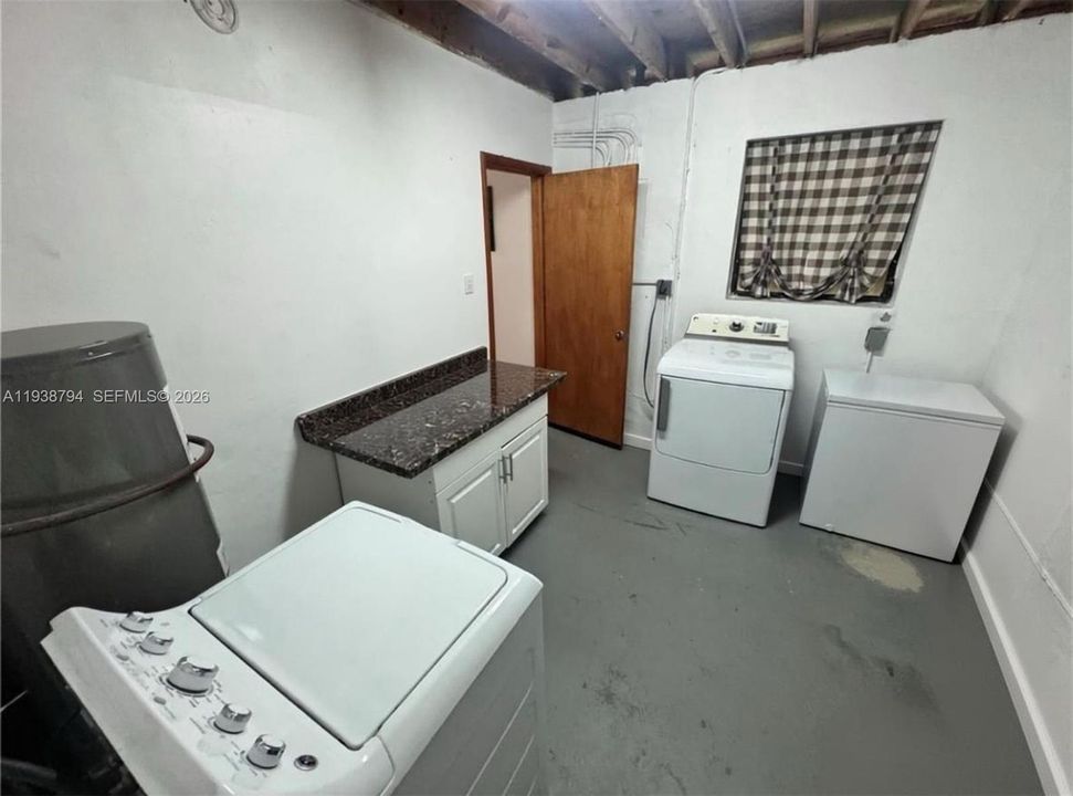 En Renta: $3,500 (4 camas, 2 baños, 1352 Pies cuadrados)