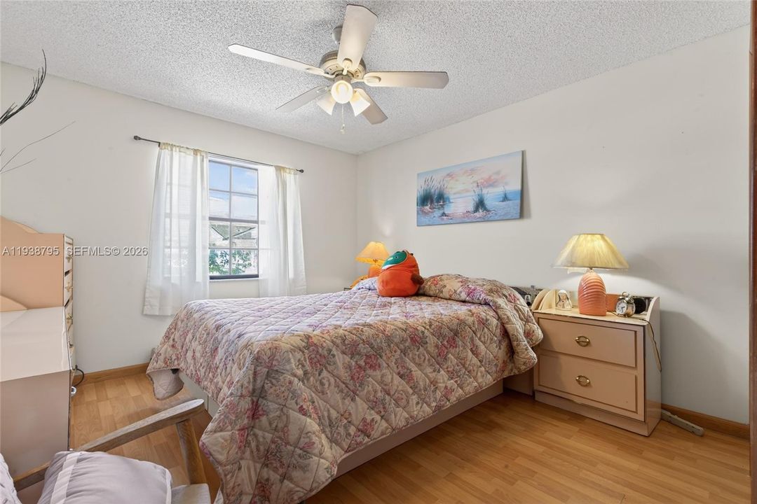 En Venta: $620,000 (3 camas, 2 baños, 1507 Pies cuadrados)