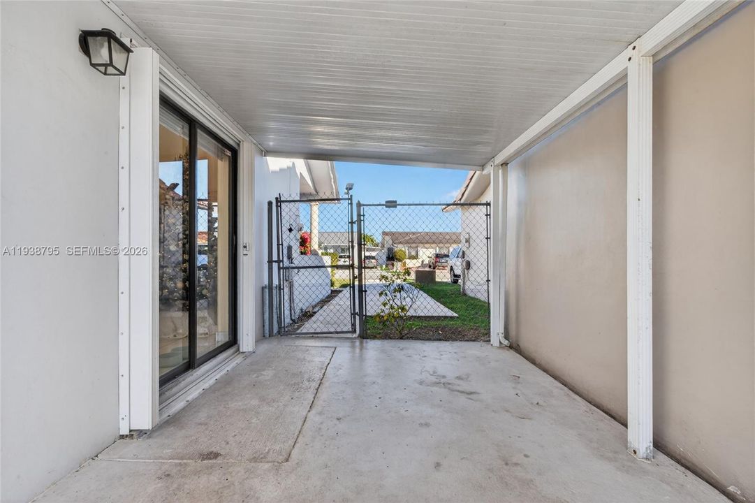 En Venta: $620,000 (3 camas, 2 baños, 1507 Pies cuadrados)