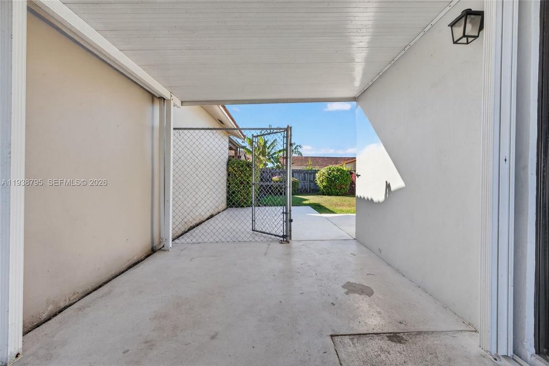 En Venta: $620,000 (3 camas, 2 baños, 1507 Pies cuadrados)