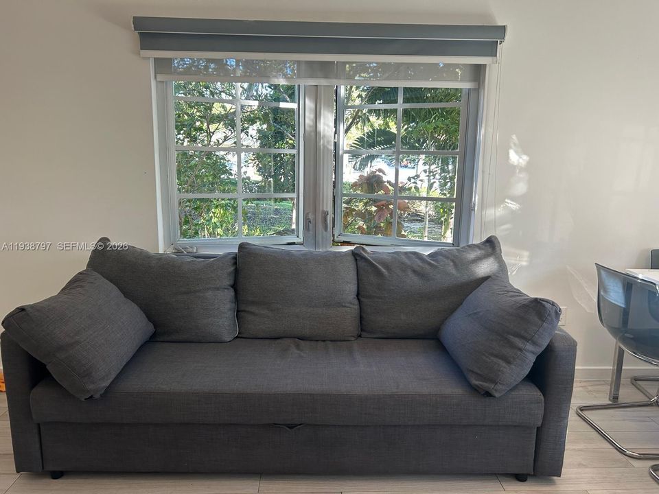 En Venta: $359,000 (2 camas, 2 baños, 595 Pies cuadrados)