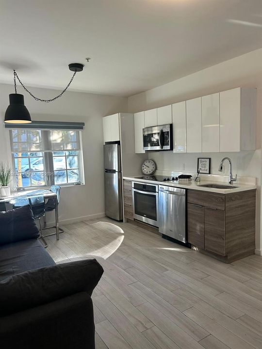 En Venta: $359,000 (2 camas, 2 baños, 595 Pies cuadrados)