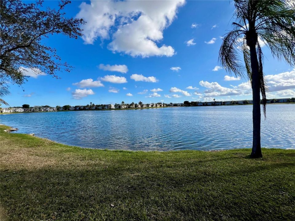 待售: $255,000 (3 贝兹, 2 浴室, 1195 平方英尺)