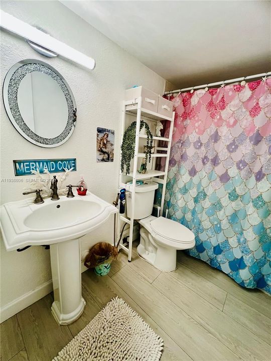 待售: $255,000 (3 贝兹, 2 浴室, 1195 平方英尺)