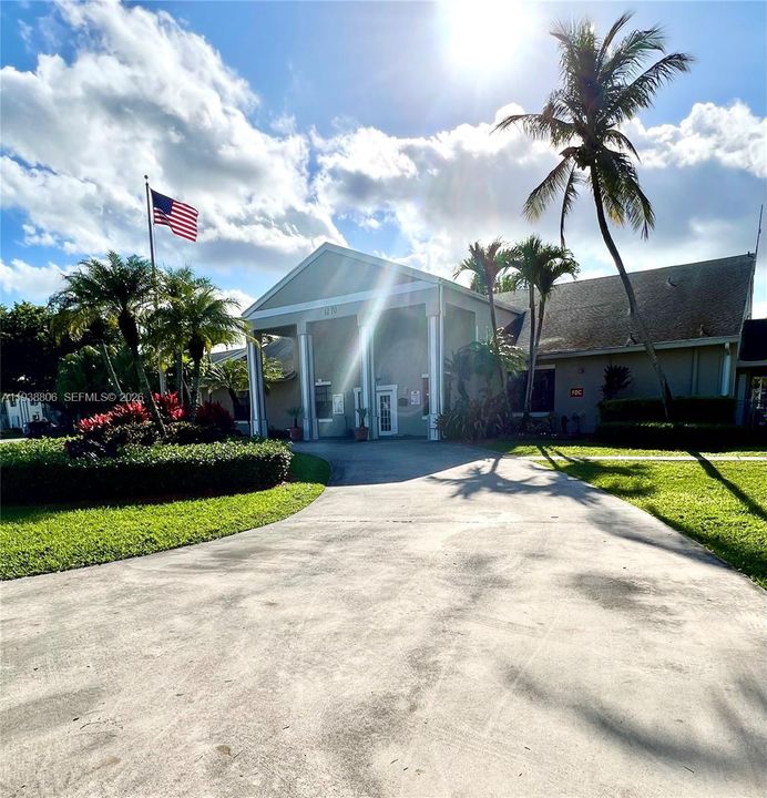 待售: $255,000 (3 贝兹, 2 浴室, 1195 平方英尺)