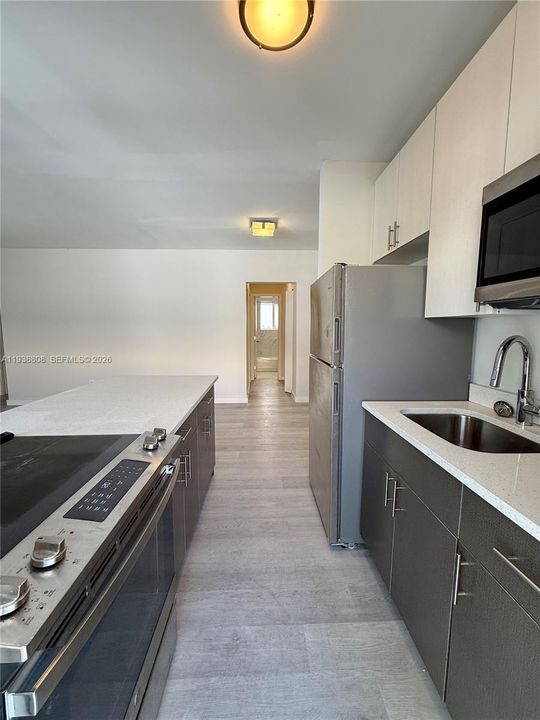 В аренду: $2,100 (1 спален, 1 ванн, 680 Квадратных фут)