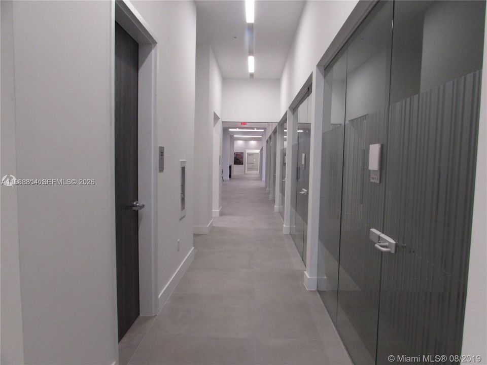 出租: $1,850 (0 贝兹, 0 浴室, 0 平方英尺)