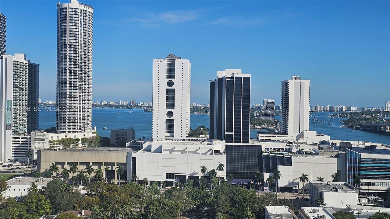 For Sale: $375,000 (0 beds, 1 baths, 588 Square Feet)