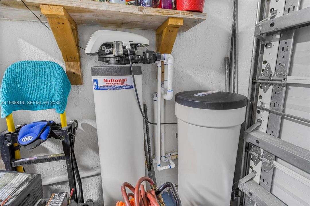 For Sale: $390,000 (3 beds, 2 baths, 1512 Square Feet)