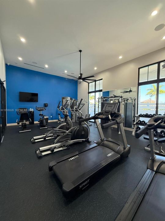 En Renta: $2,500 (3 camas, 3 baños, 1328 Pies cuadrados)