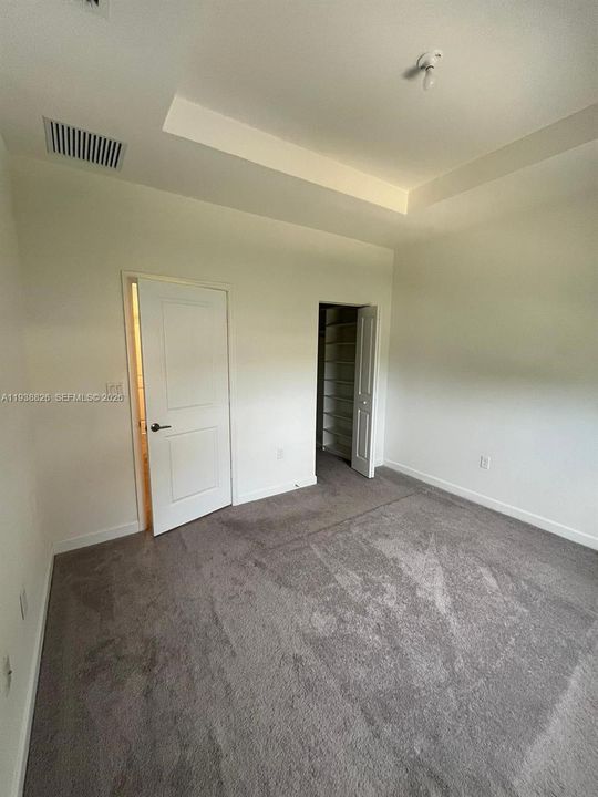 En Renta: $2,500 (3 camas, 3 baños, 1328 Pies cuadrados)