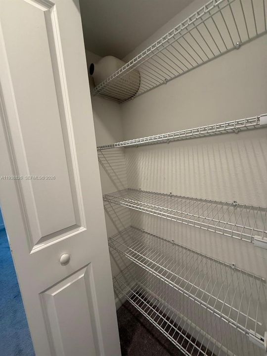 En Renta: $2,500 (3 camas, 3 baños, 1328 Pies cuadrados)