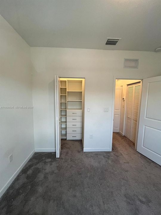 En Renta: $2,500 (3 camas, 3 baños, 1328 Pies cuadrados)