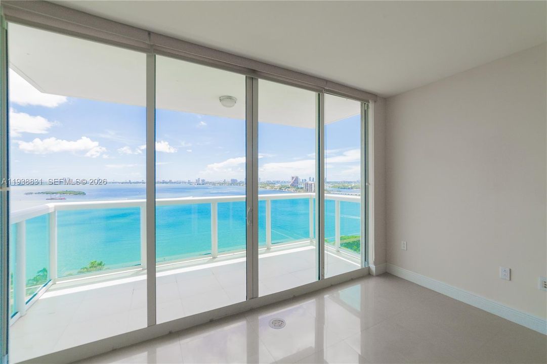 出租: $3,700 (2 贝兹, 2 浴室, 1142 平方英尺)