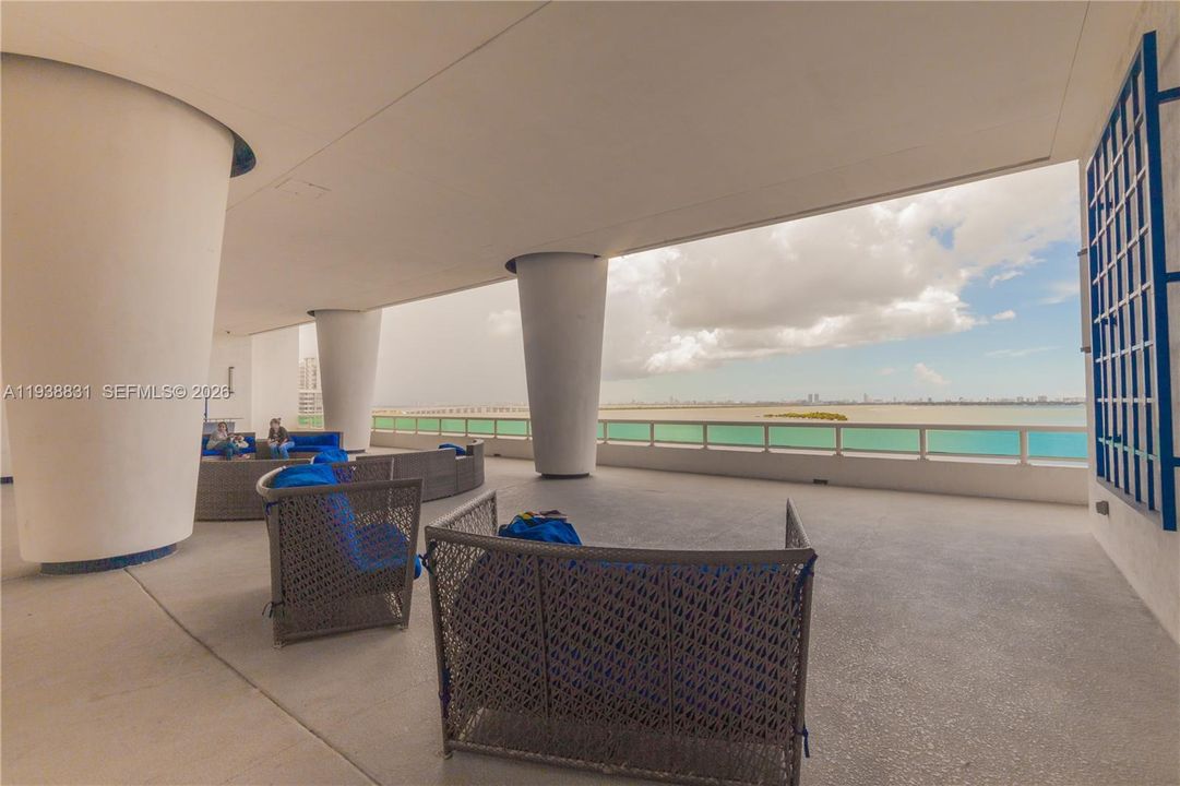 出租: $3,700 (2 贝兹, 2 浴室, 1142 平方英尺)