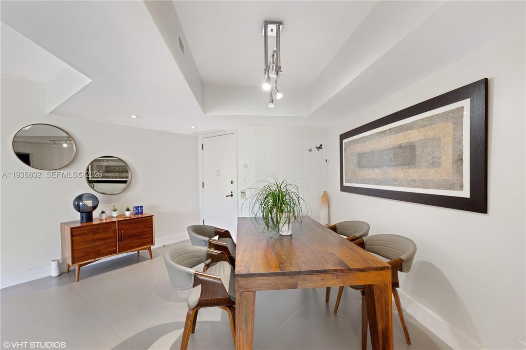 En Venta: $695,000 (2 camas, 2 baños, 1522 Pies cuadrados)