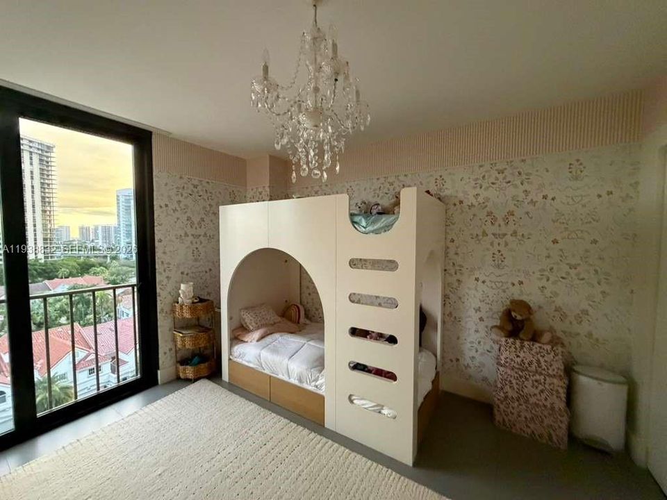 En Venta: $695,000 (2 camas, 2 baños, 1522 Pies cuadrados)