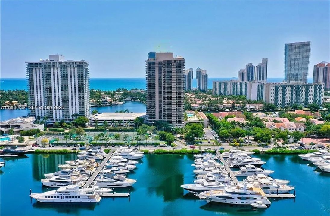 En Venta: $695,000 (2 camas, 2 baños, 1522 Pies cuadrados)