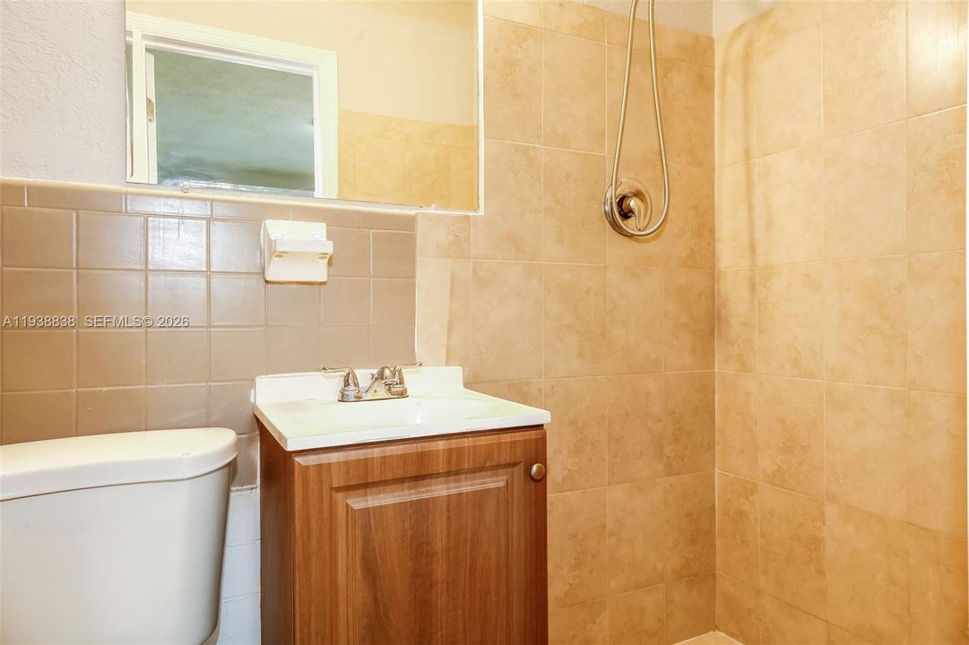 出租: $2,575 (3 贝兹, 2 浴室, 1264 平方英尺)