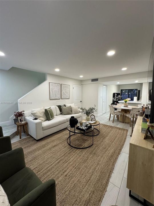 For Sale: $445,000 (2 beds, 1 baths, 970 Square Feet)